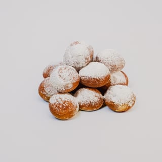 Petit Beignets Cater